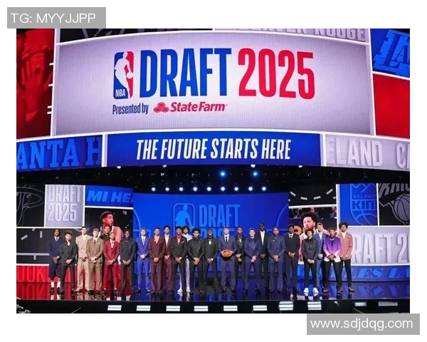 聚焦NBA选秀大会：新星崛起与未来风云的碰撞与博弈